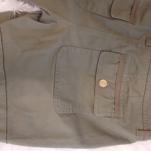 SOLD WHBM Shorts size 4 Short - Picture 4 of 6